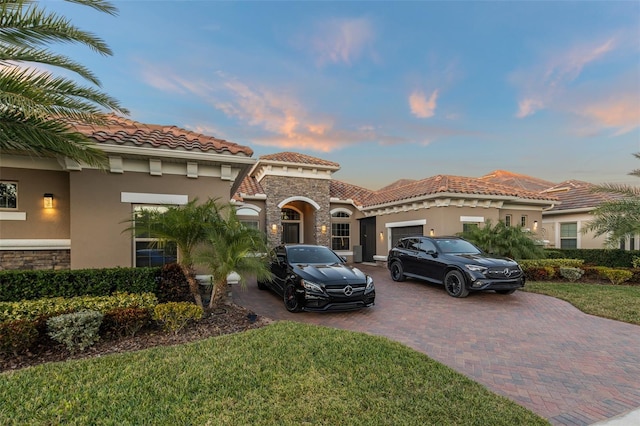 view of mediterranean / spanish-style house