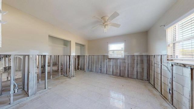 spare room featuring ceiling fan