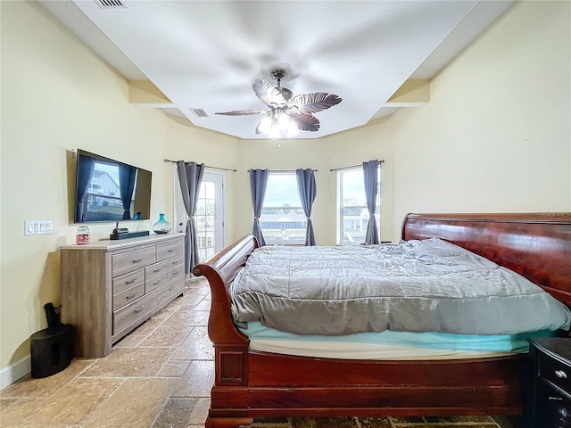 bedroom featuring ceiling fan