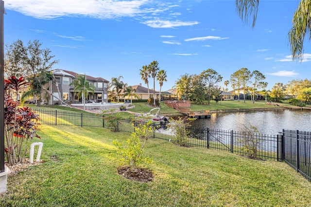 view of yard featuring a water view