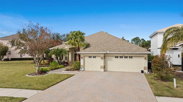 view of front of property with a front lawn