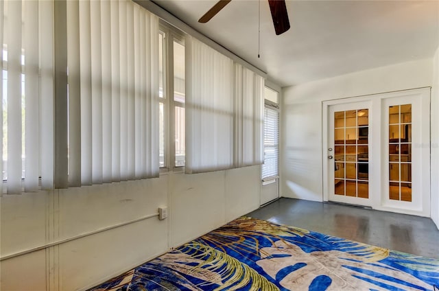 empty room featuring ceiling fan