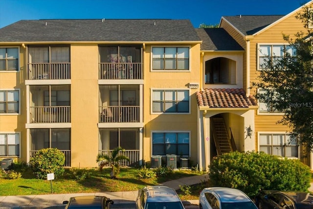 11901 4th St N Unit 9105, Saint Petersburg, FL 33716 - view of building exterior featuring central AC