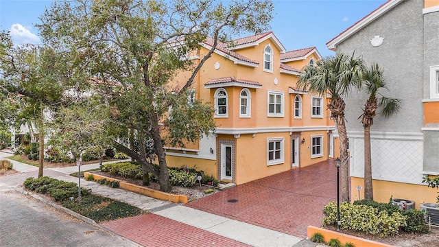 view of mediterranean / spanish house