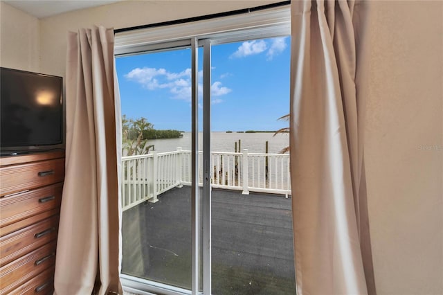 1022 Canal St, Ruskin, FL 33570 - entryway with a water view