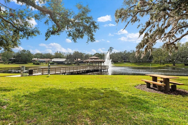 view of yard featuring a water view