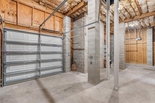 6423 Driftwood Dr, Hudson, FL 34667 - view of garage