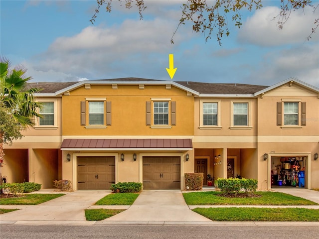 view of front of house featuring a garage