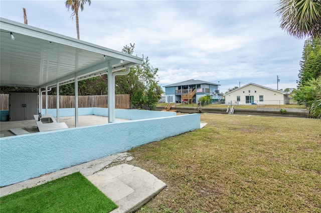 view of yard featuring a patio