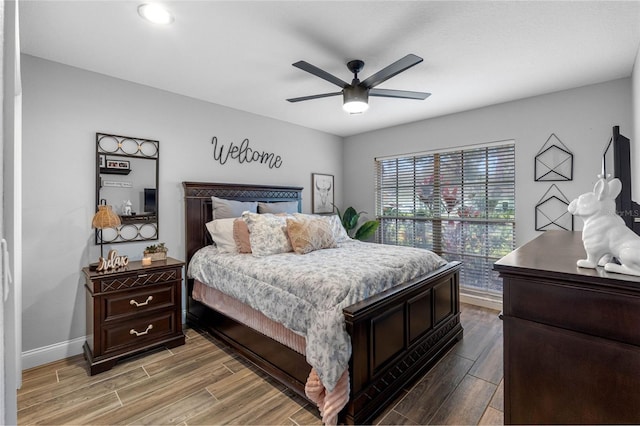 bedroom with ceiling fan