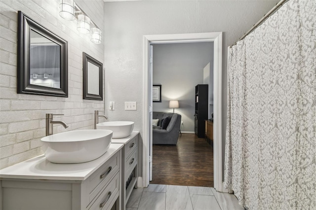 bathroom with vanity