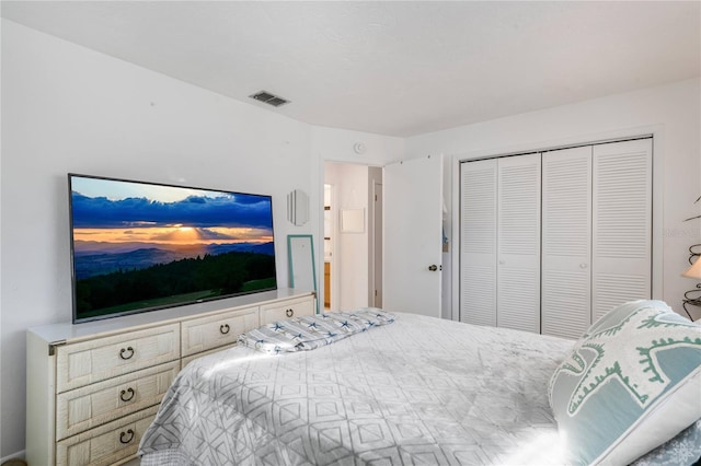 bedroom with a closet