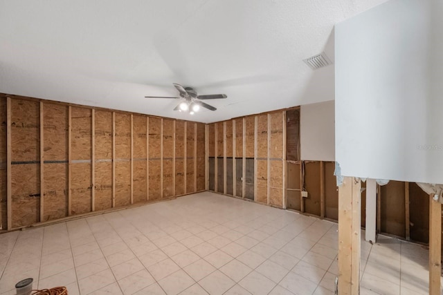 unfurnished room with ceiling fan