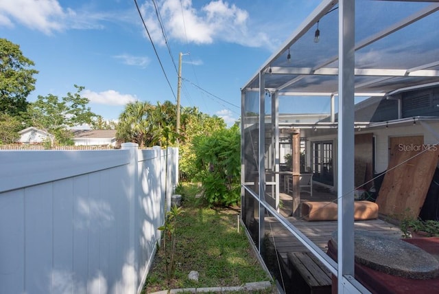 604 Danube Ave, Tampa, FL 33606 - view of side of home