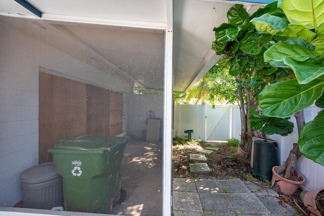 604 Danube Ave, Tampa, FL 33606 - view of patio
