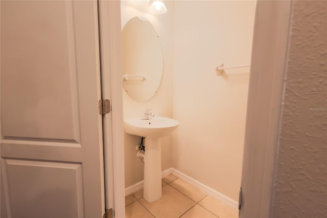 bathroom featuring sink and tile patterned floors