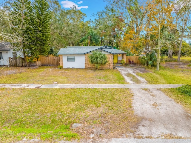 exterior space featuring a front yard