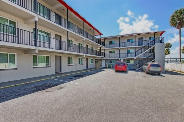 Listing photo 3 for 900 S Peninsula Dr Unit 102, Daytona Beach FL 32118