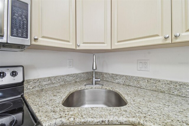 1433 Pine Glen Pl Unit D1, Tarpon Springs, FL 34688 - photo 21