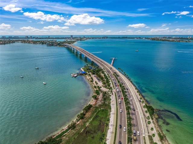 bird's eye view featuring a water view