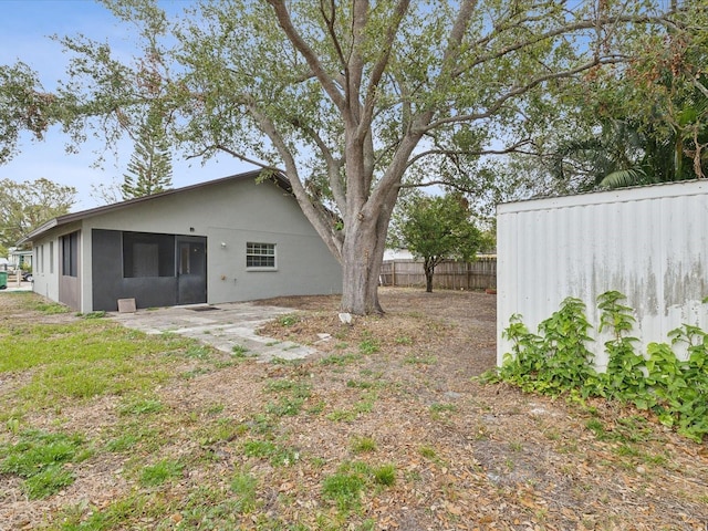 view of yard with a patio area