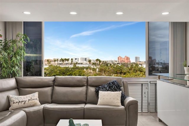 balcony featuring an outdoor hangout area