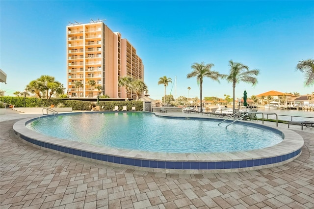 31 Island Way Unit 303, Clearwater Beach, FL 33767 - view of community pool