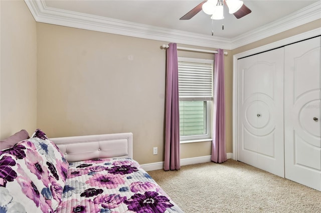 bedroom featuring ceiling fan, crown molding, light colored carpet, and multiple windows