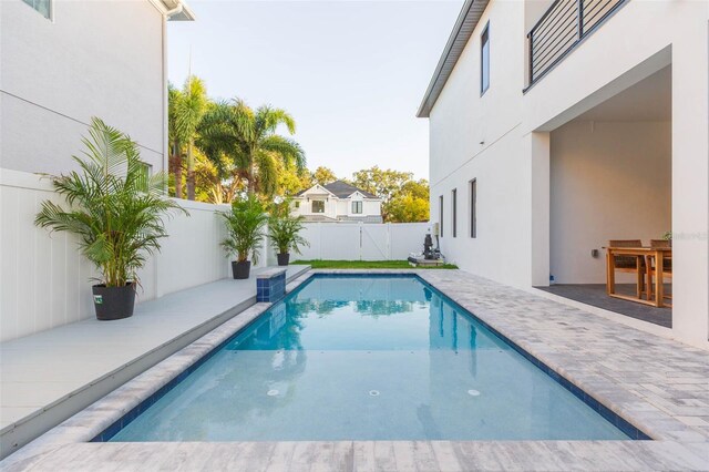 716 S Lois Ave, Tampa, FL 33609 - view of pool featuring a fenced backyard and a patio area