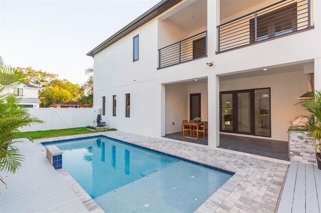716 S Lois Ave, Tampa, FL 33609 - view of swimming pool featuring a patio