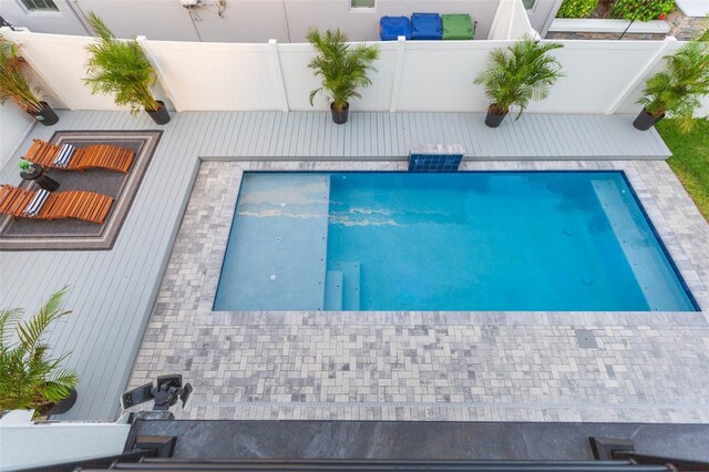 716 S Lois Ave, Tampa, FL 33609 - view of outdoor pool