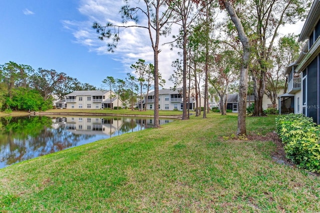 view of yard featuring a water view