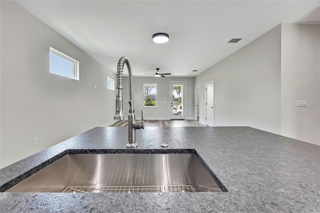 10019 N Hyaleah, Tampa, FL 33617 - photo 8