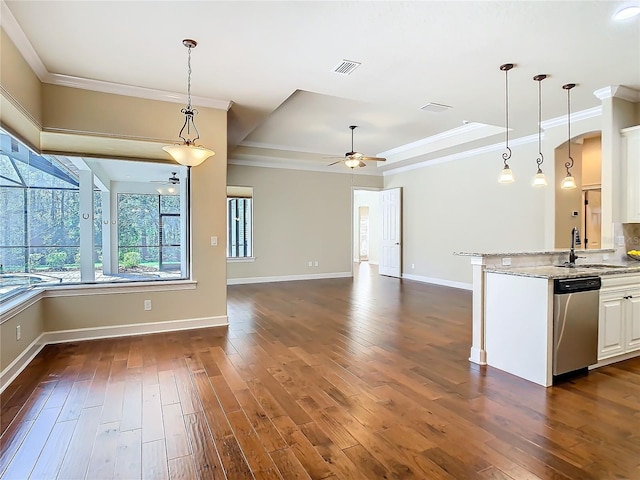 kitchen with dark wood-type flooring, a sink, visible vents, open floor plan, and dishwasher