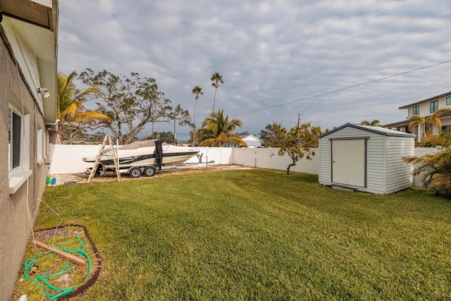 view of yard with a shed