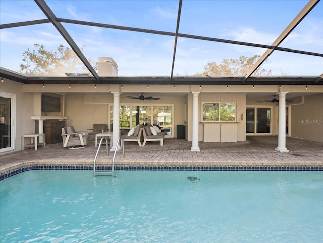 view of swimming pool featuring an outdoor hangout area, a patio, and ceiling fan