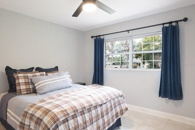 bedroom with ceiling fan