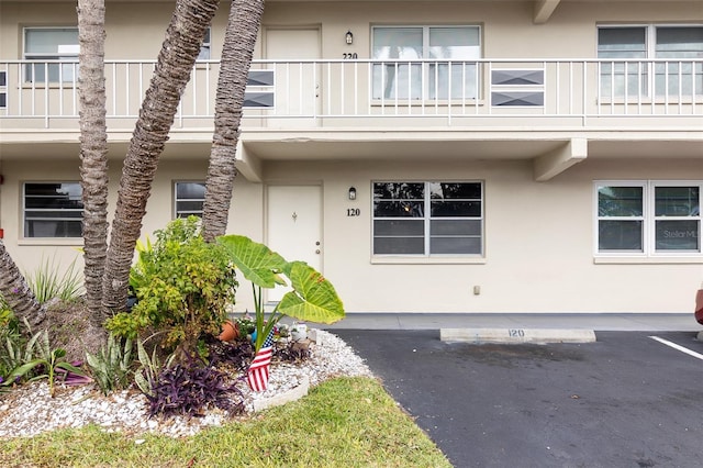 9940 47th Ave N Unit 120, Saint Petersburg, FL 33708 - photo 2