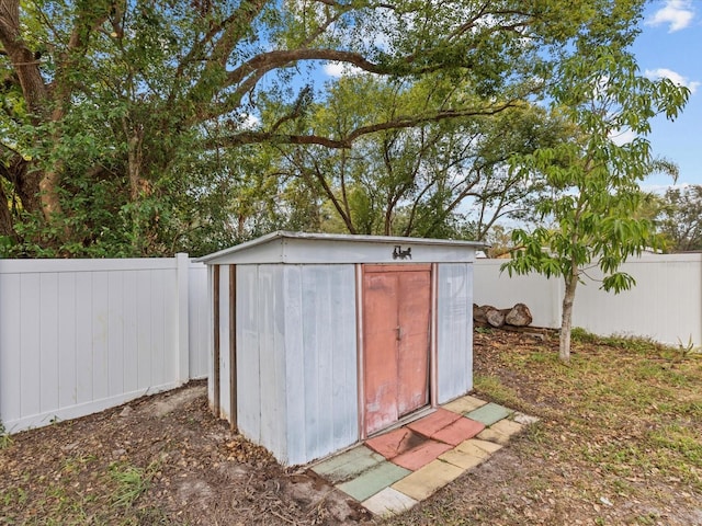 view of outbuilding