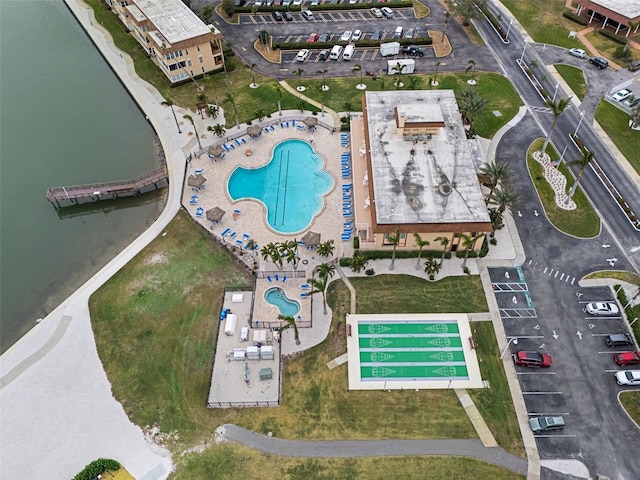 bird's eye view with a water view