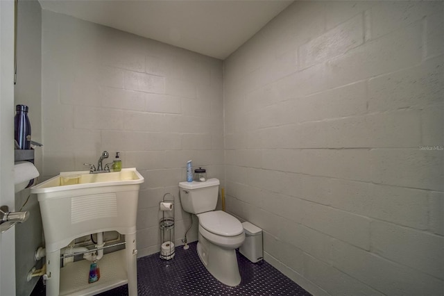 bathroom featuring toilet