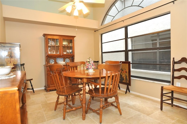 dining room with ceiling fan