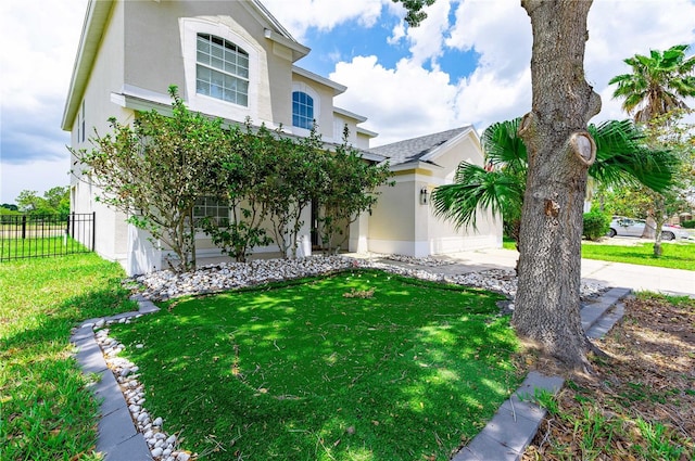 view of front of house with a front yard