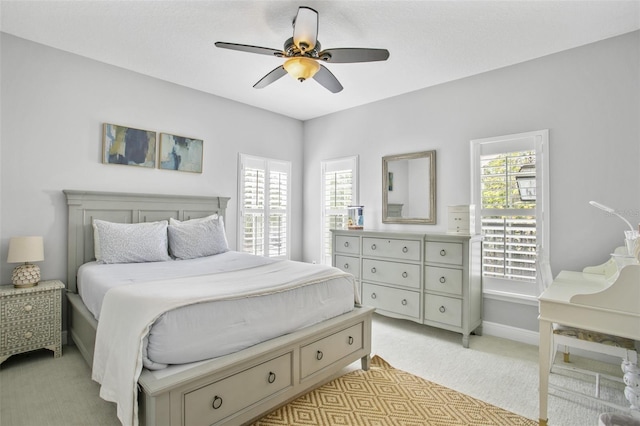 bedroom with ceiling fan