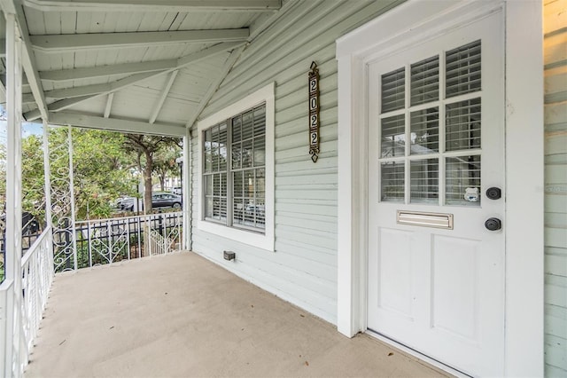 view of patio / terrace with a porch