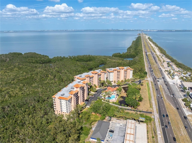 12077 Gandy Blvd N Unit 344, Saint Petersburg, FL 33702 - aerial overview of property's location with a highway, apartment complex, and a large body of water