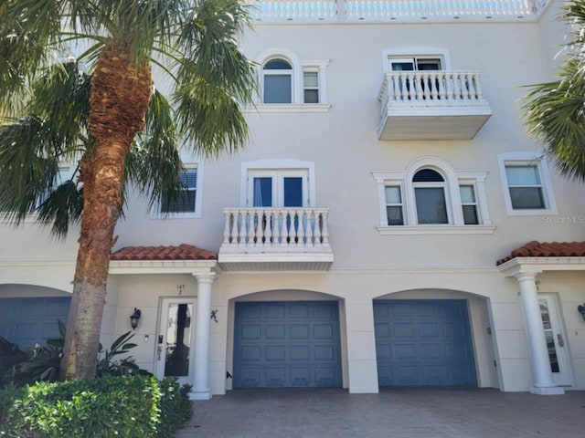 145 Brightwater Dr Unit 2, Clearwater, FL 33767 - photo 2