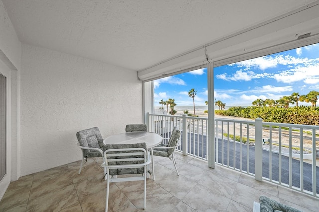 view of sunroom / solarium