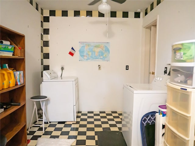 laundry area featuring washing machine and clothes dryer and ceiling fan