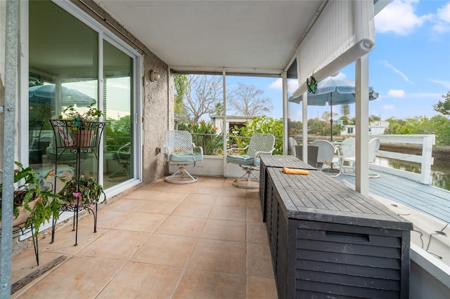 view of sunroom / solarium